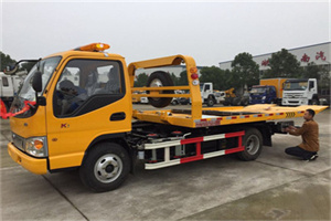 曲麻莱哪里有拖车服务