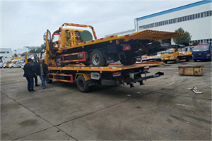 曲麻莱同城汽车补胎