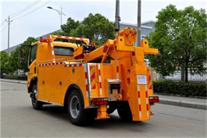 曲麻莱高速路拖车费